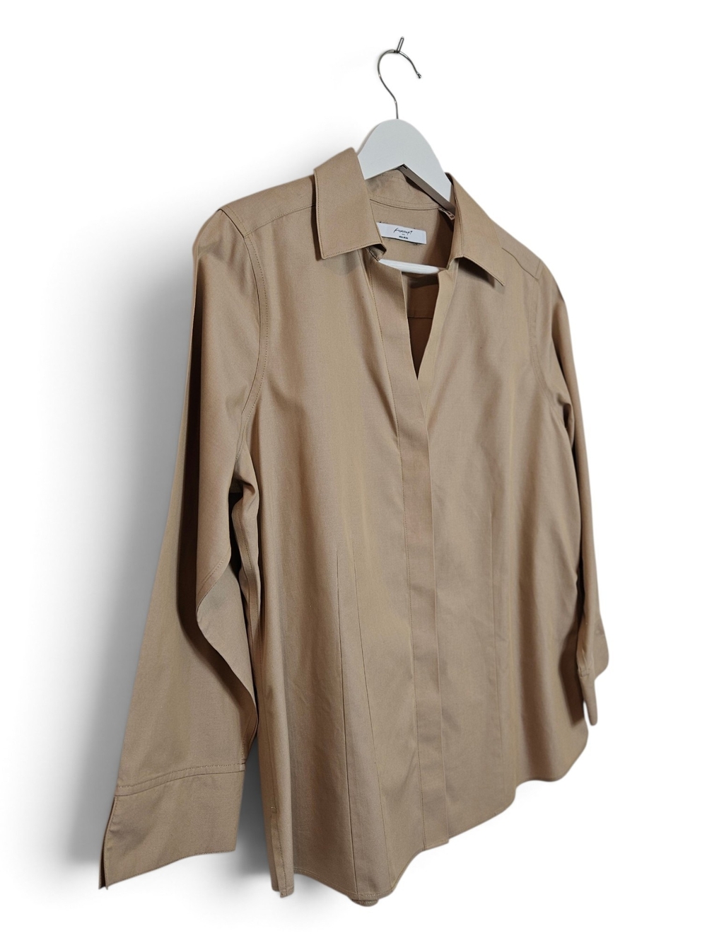 Foxcroft Taylor Shirt Size 10 Pinpoint Noniron 3/4 Sleeve Cotton Light Khaki Top
